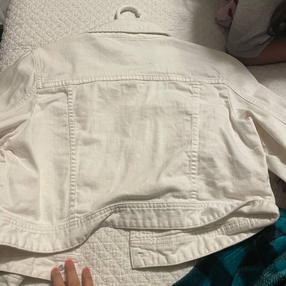 Jean jacket - Picture 2 of 3